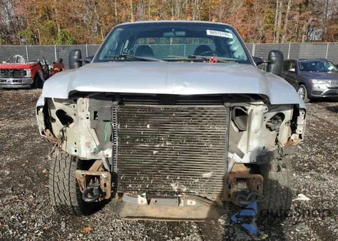 2000 Ford F250 Super Duty из США, поврежденный, VIN 1FTNX21F4YED50102